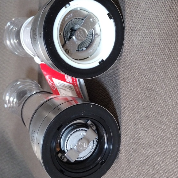 PEUGEOT Daman U'Select shaftless stainless salt and pepper mill set - Picture 6 of 8